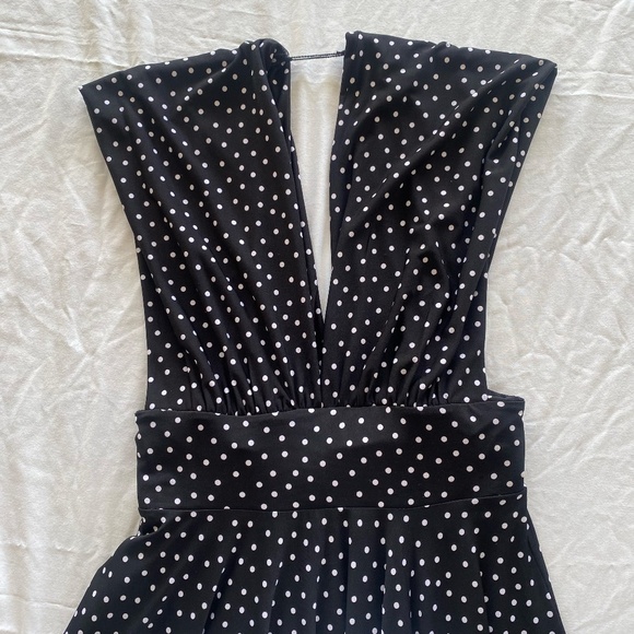White House Black Market Polka Dot Mini Party Dress Size 4 Playful Sexy Plunge - Picture 6 of 6